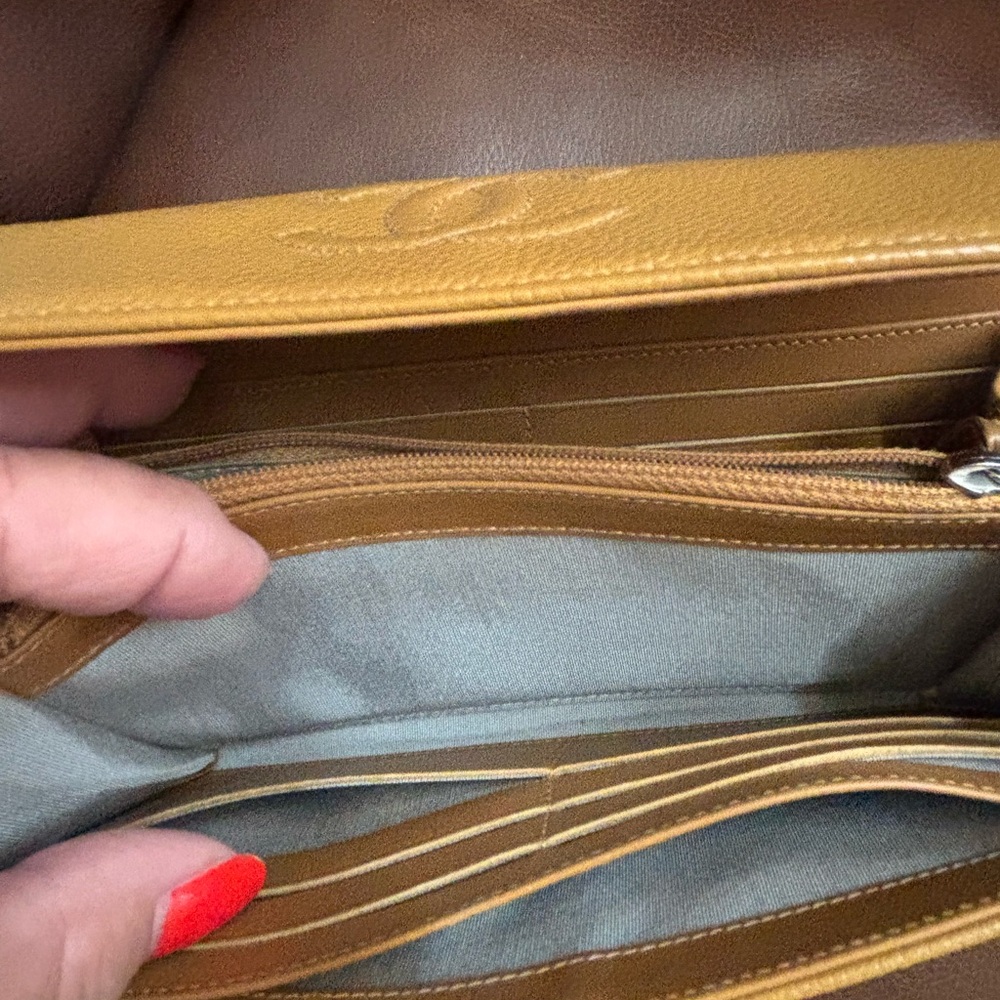 CHANEL Gold color Caviar Leather Long Wallet with CC Logo - Picture 7 of 10